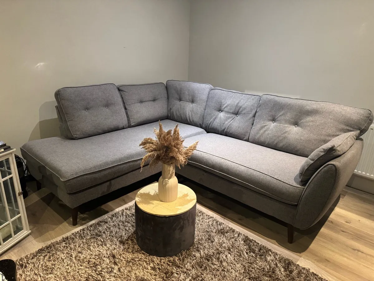 DFS fabric corner suite - Image 2