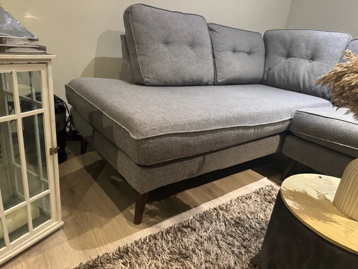 DFS fabric corner suite - Image 3