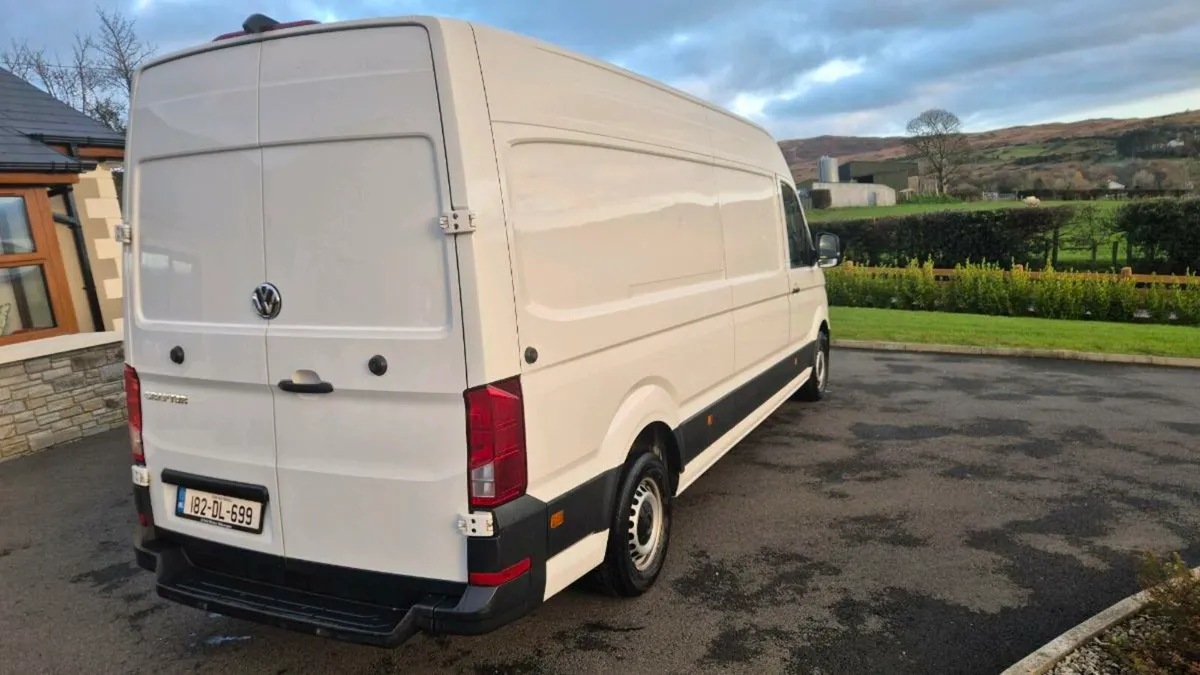 Volkswagen Crafter - Image 4