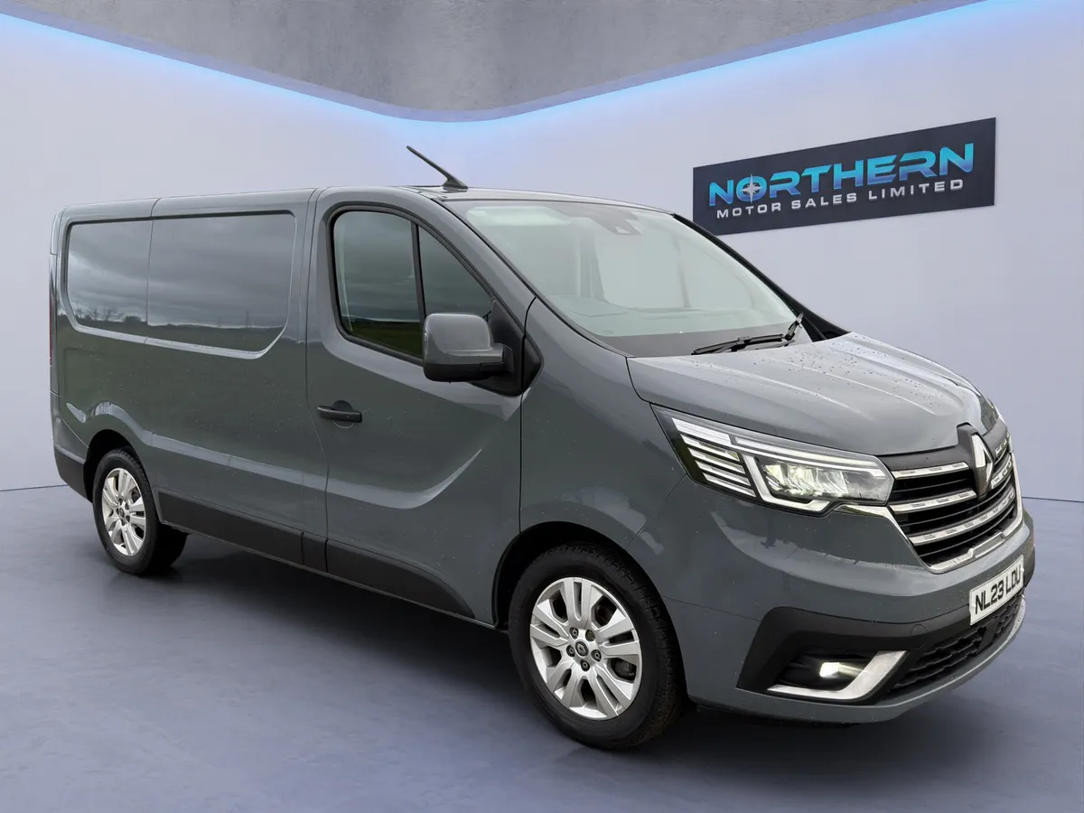 2023 Renault Trafic Sport SL28 Blue dCi 130 - Image 1