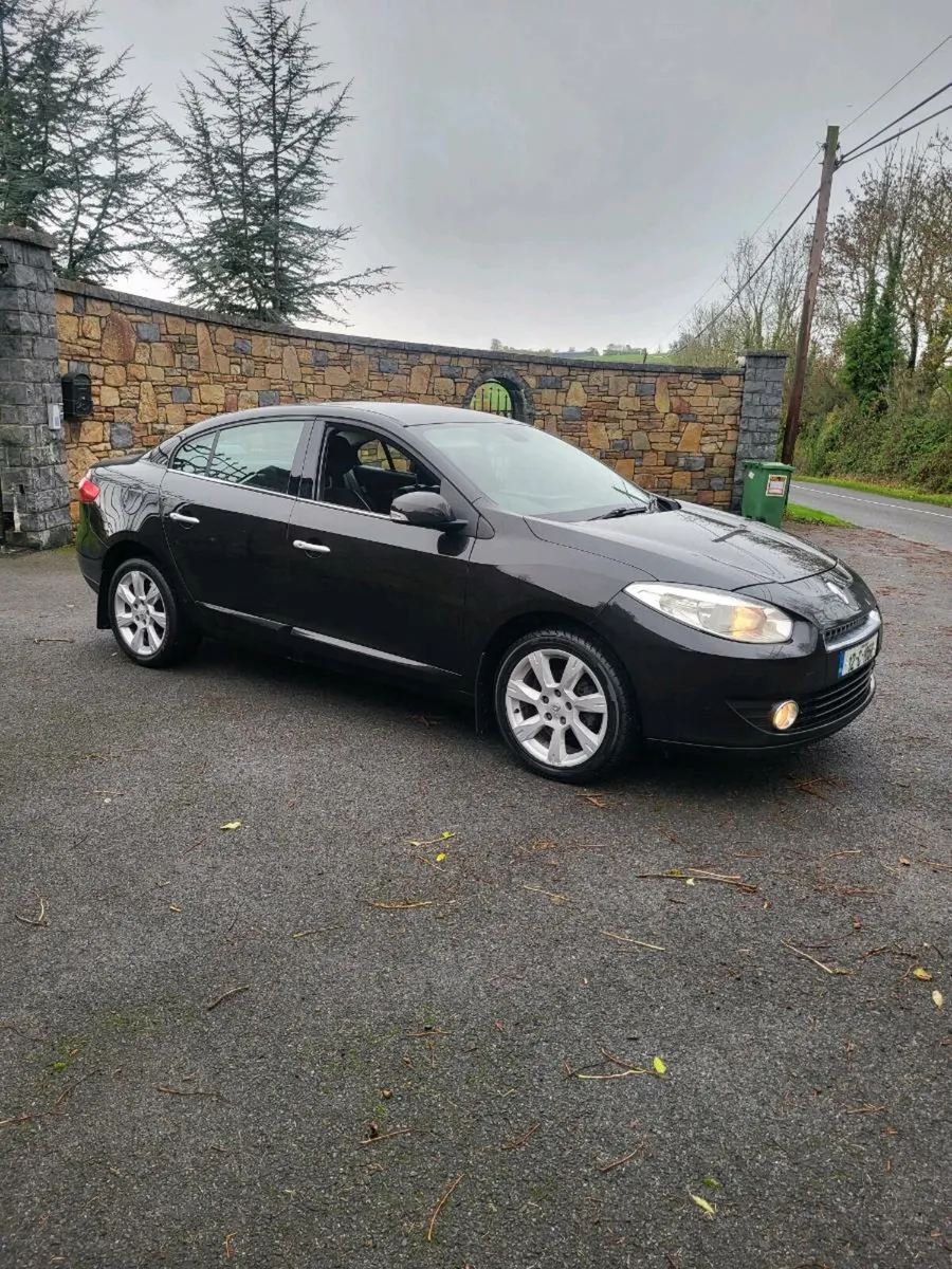 SPOTLESS RENAULT FLUENCE TOMTOM DSL NEW NCT 01/27 - Image 2