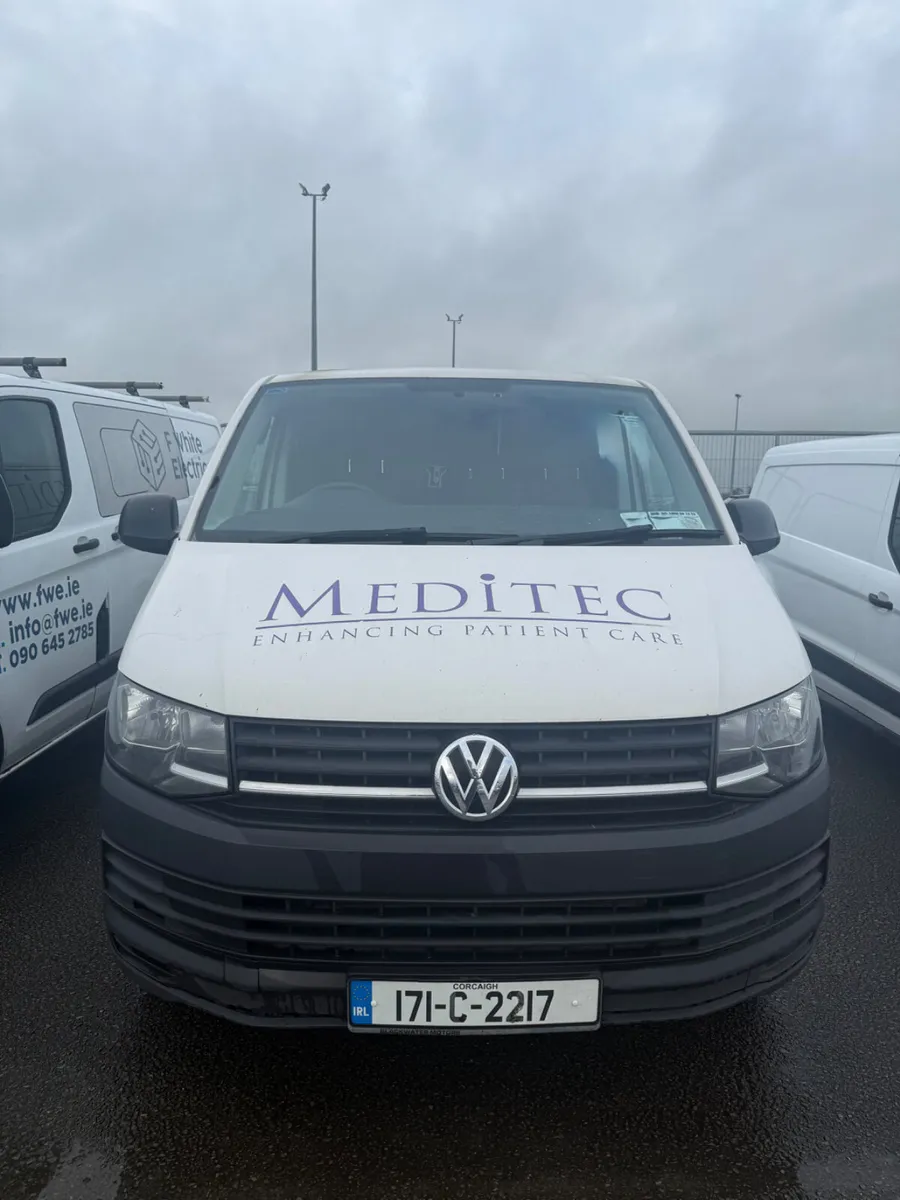 Volkswagen Transporter 2017 INCLUDES VAT - Image 3