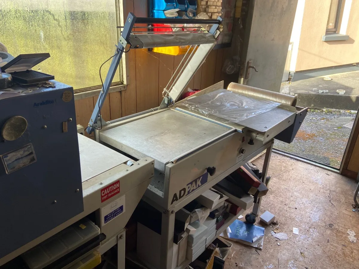 Adpak LS 400 and Adpak PV400 shrink tunnel - Image 4