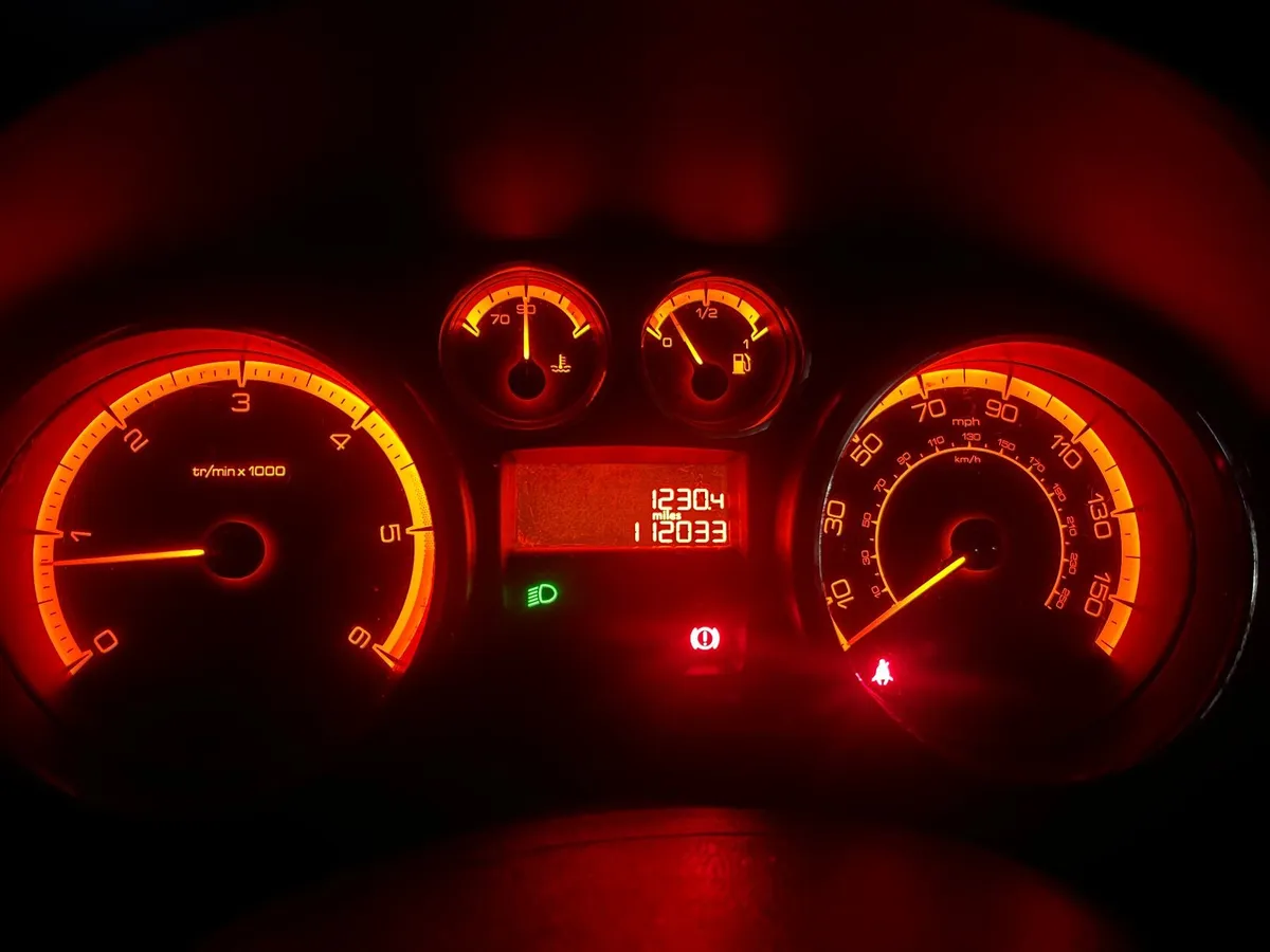 Peugeot 308 2010 - Image 3