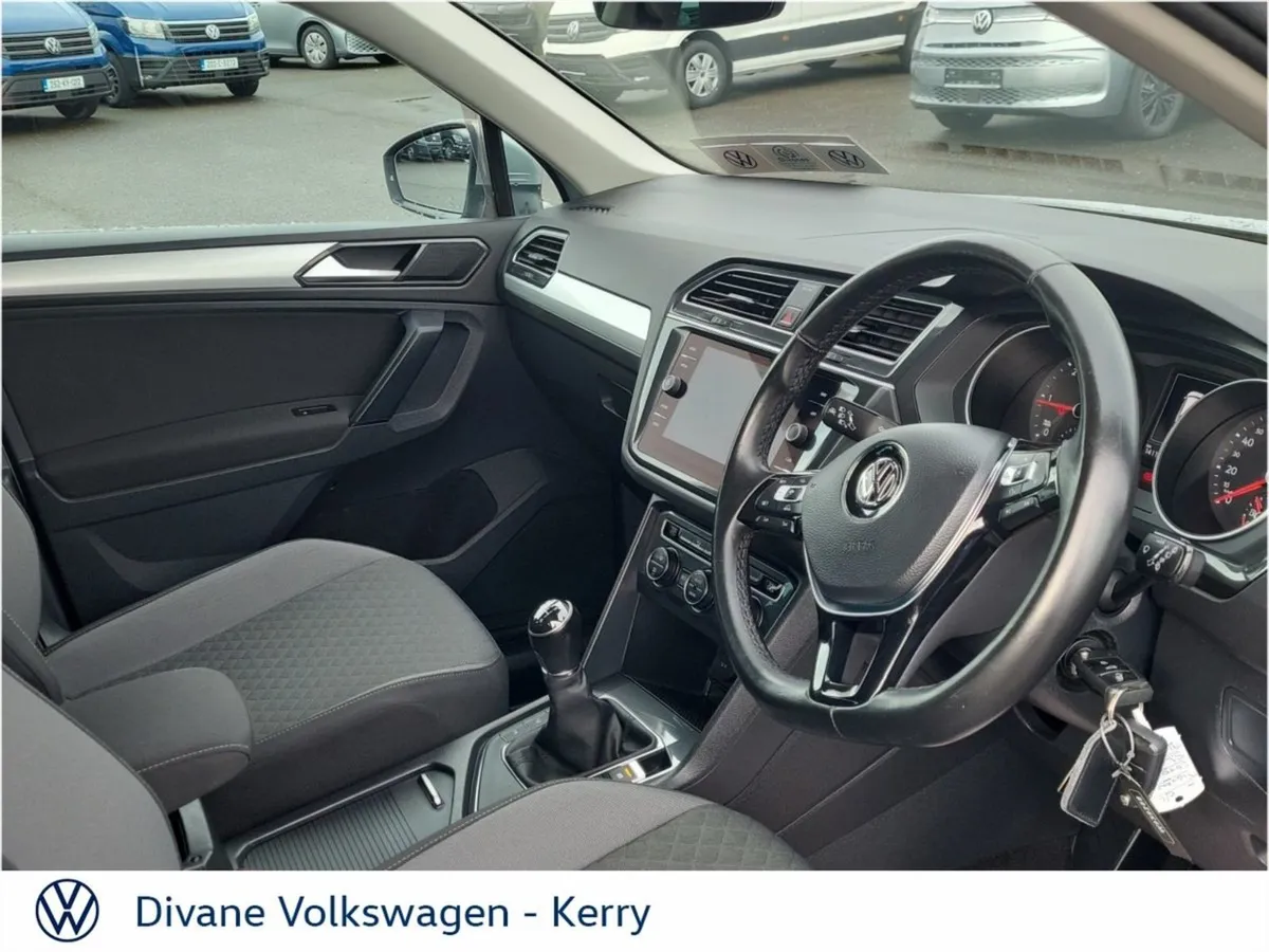 Volkswagen Tiguan Comfortline 2.0 TDI 115 BHP - Image 4
