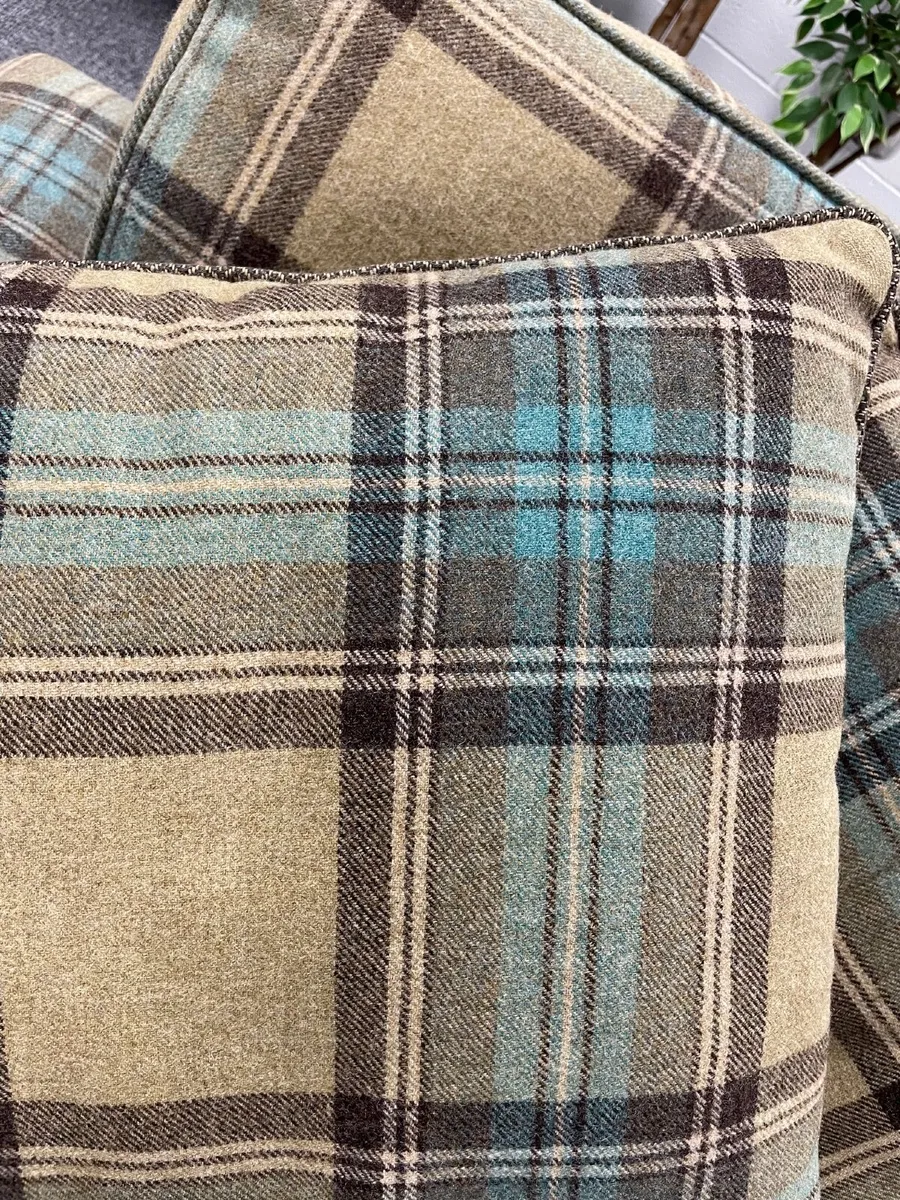 Luxury Arm Chair - Premium Quality - Image 2