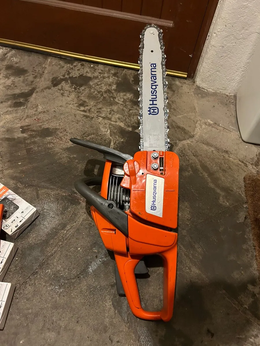 Husqvarna 120 Chainsaw - Image 3
