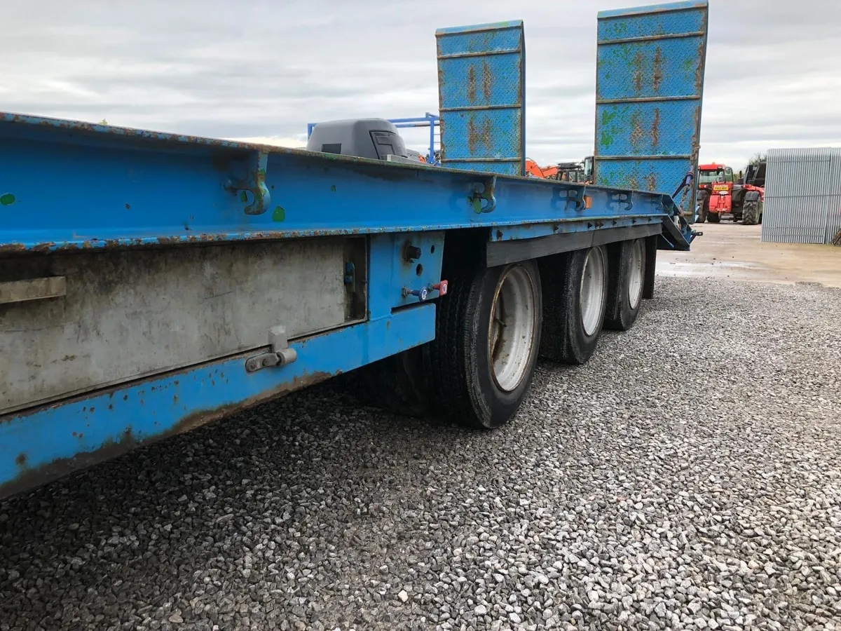 Chieftian Commercial low loader - Image 4