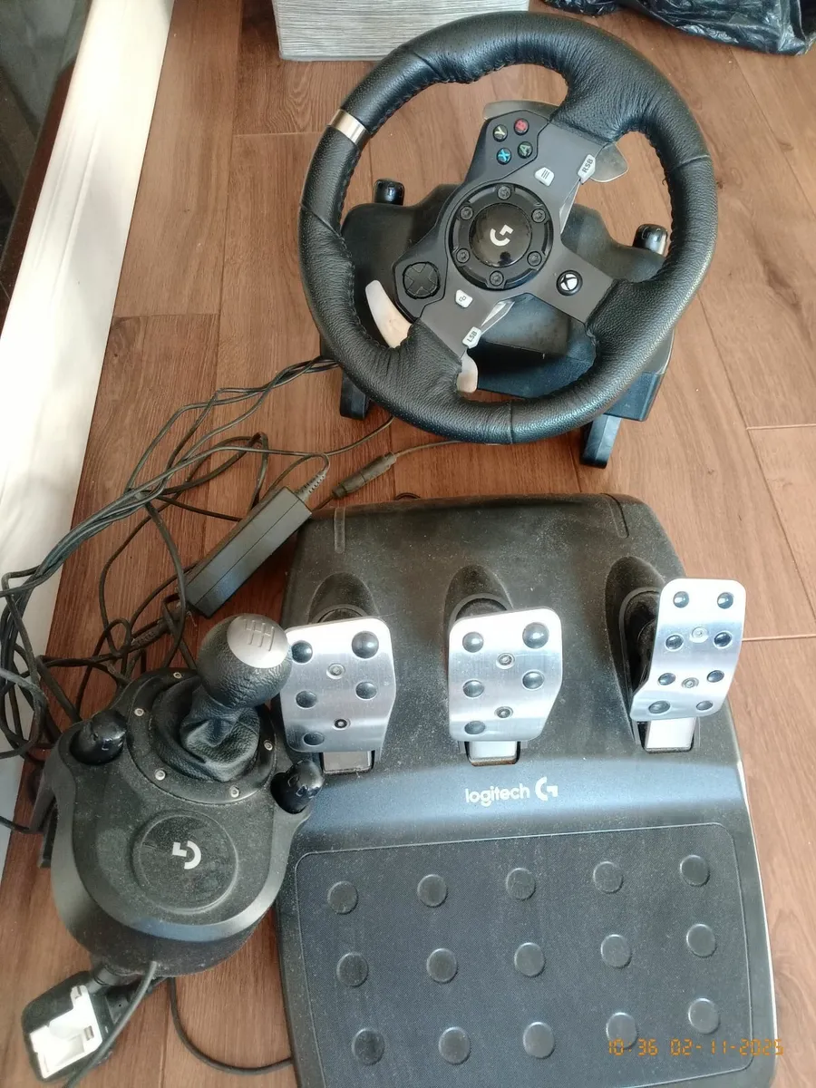G920 logitech steering wheel and pedals - Image 2