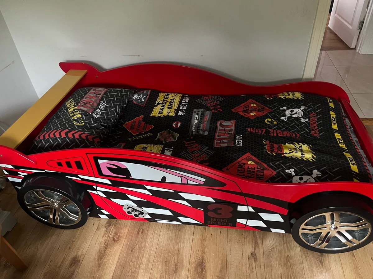 Race Car Bed - Image 1