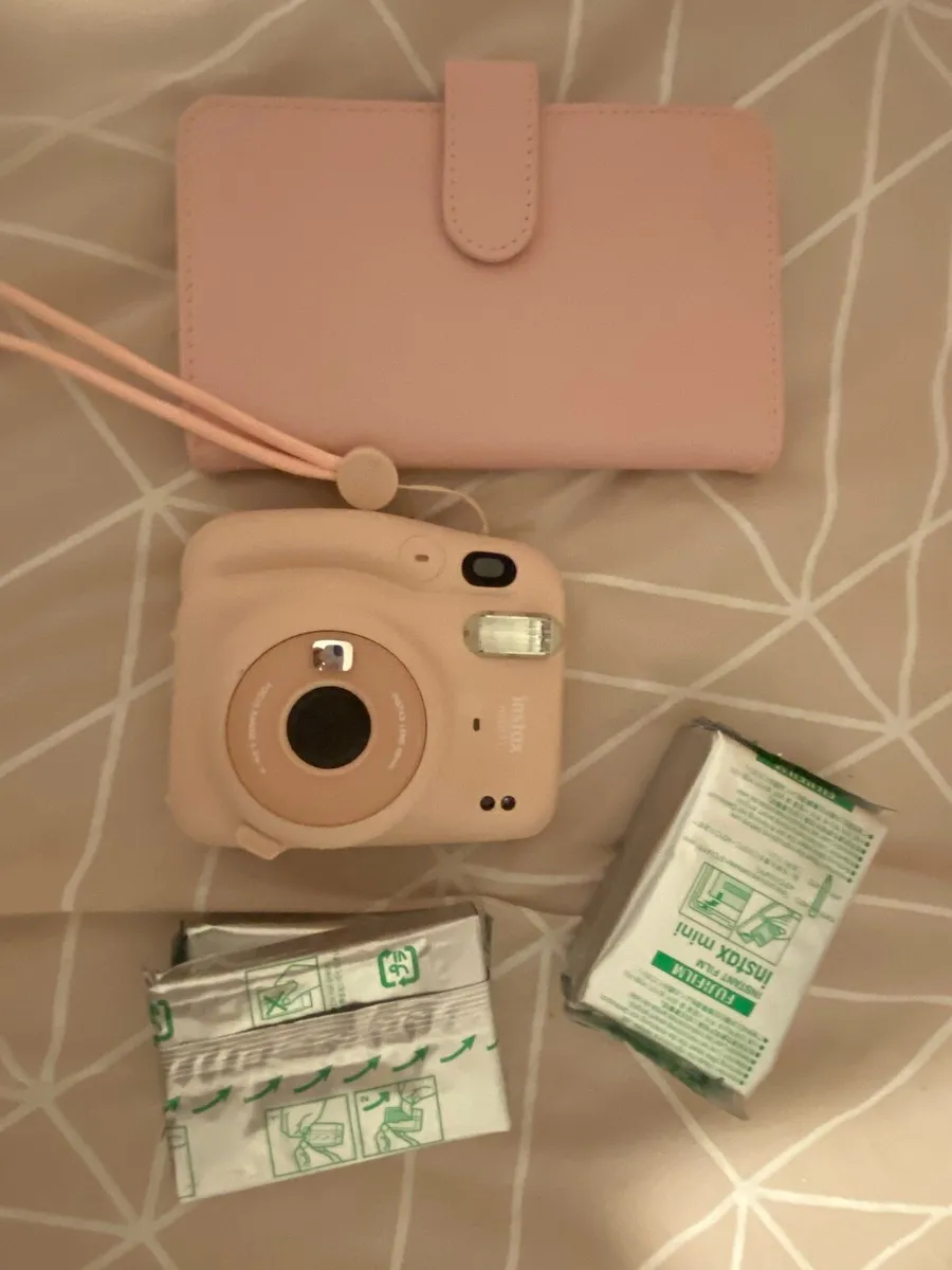 Instax Polaroid Camera - Image 1