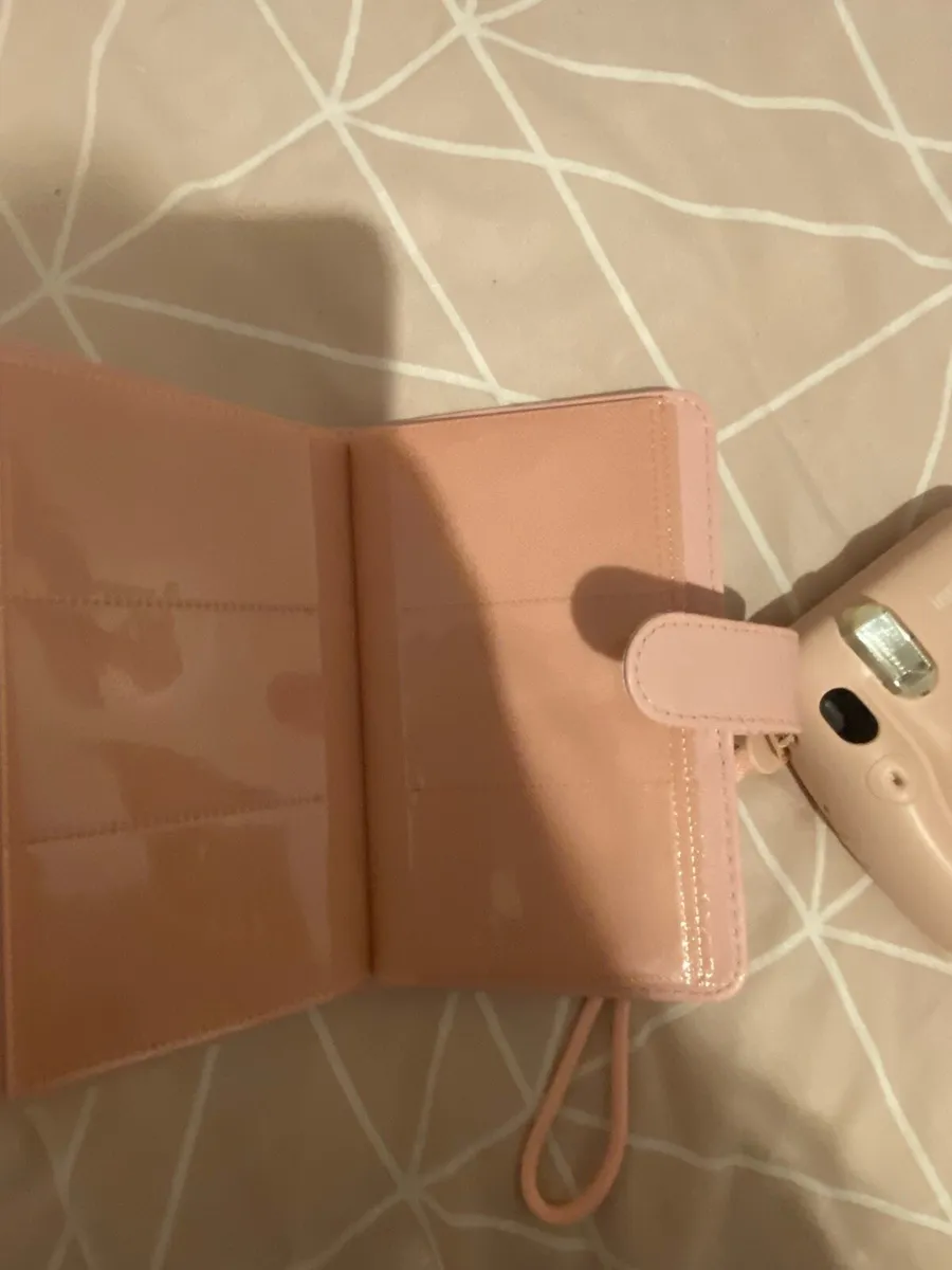 Instax Polaroid Camera - Image 3