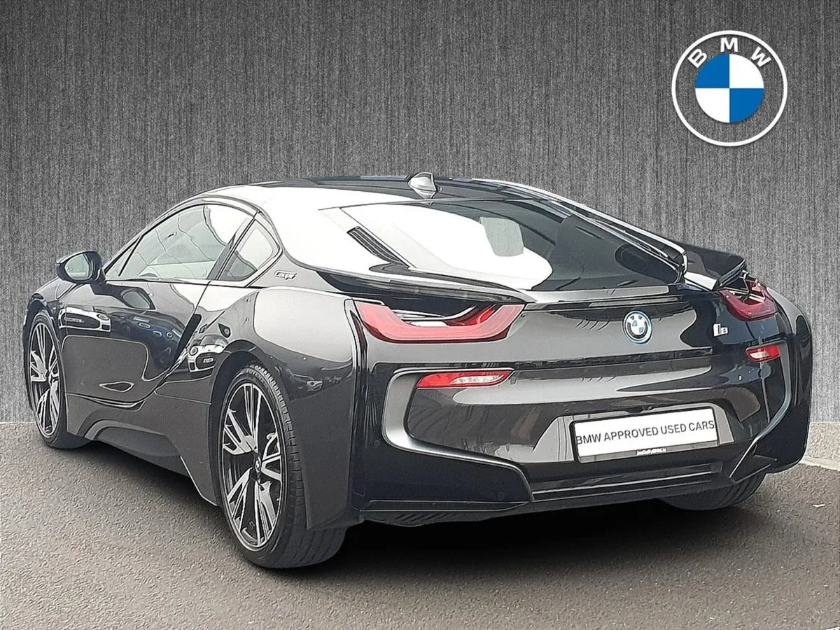 BMW i8 Coupe - Image 3