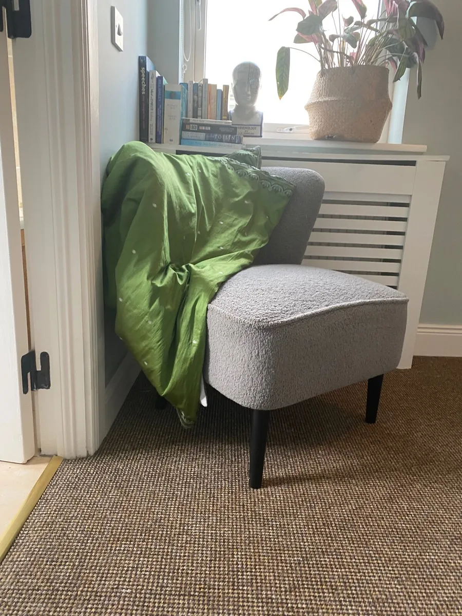 Occasional boucle CHAIR - Image 1