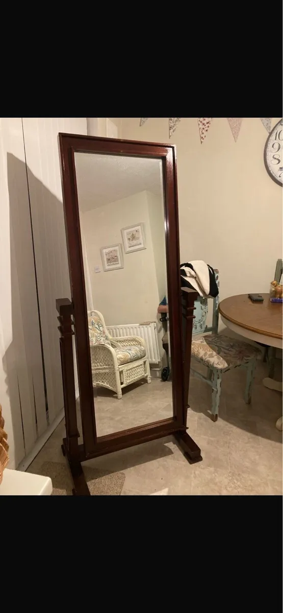 Mirror in stand mahogany - Image 2