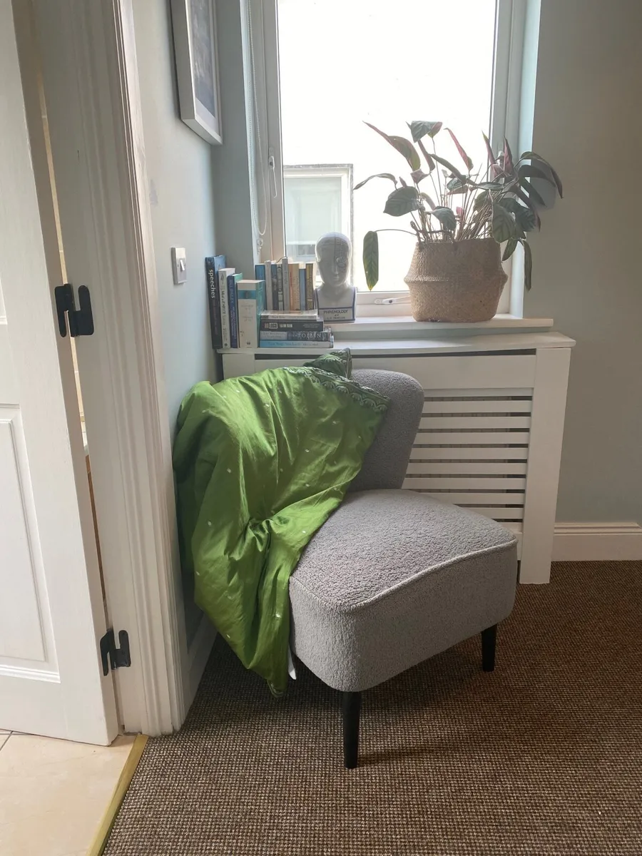 Occasional boucle CHAIR - Image 3