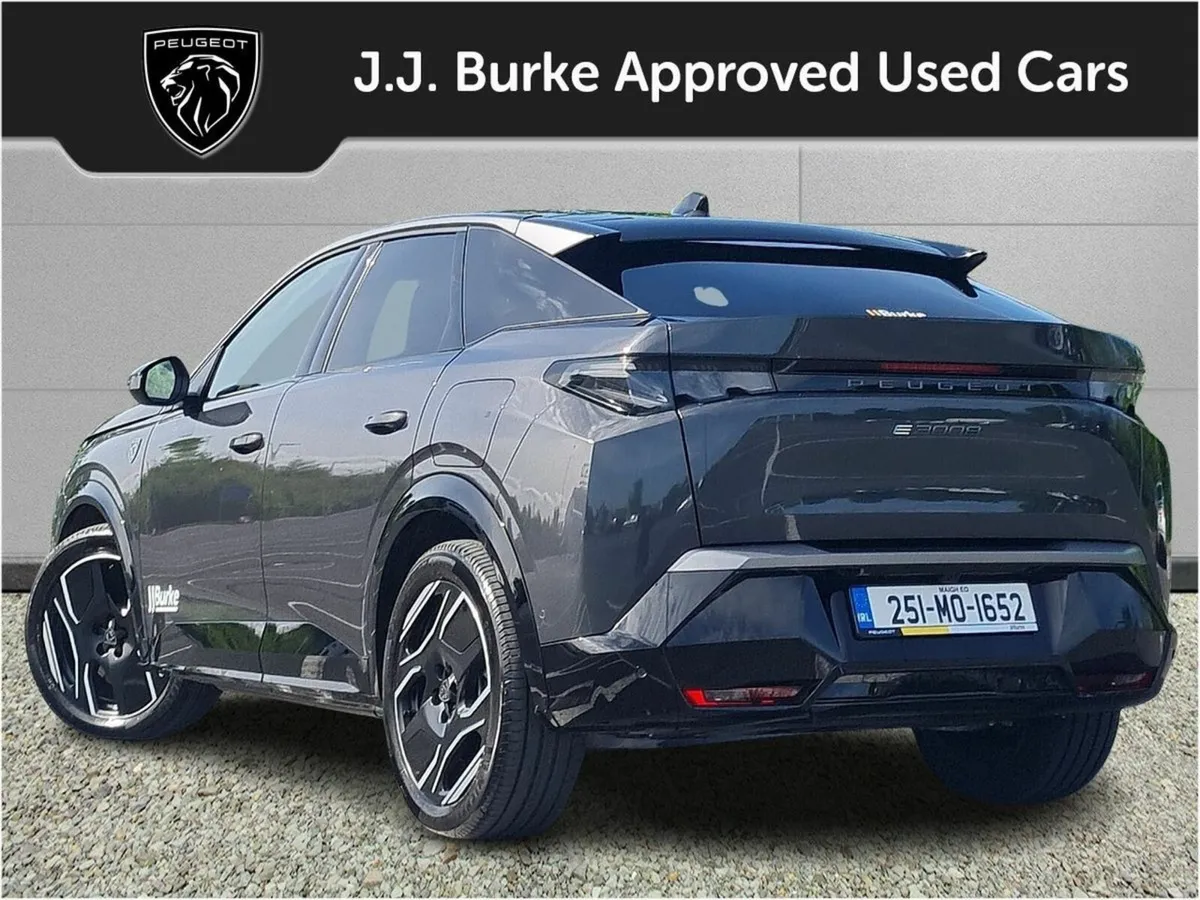 Peugeot 3008 Std eGT 73kWh 210 bhp - Image 4
