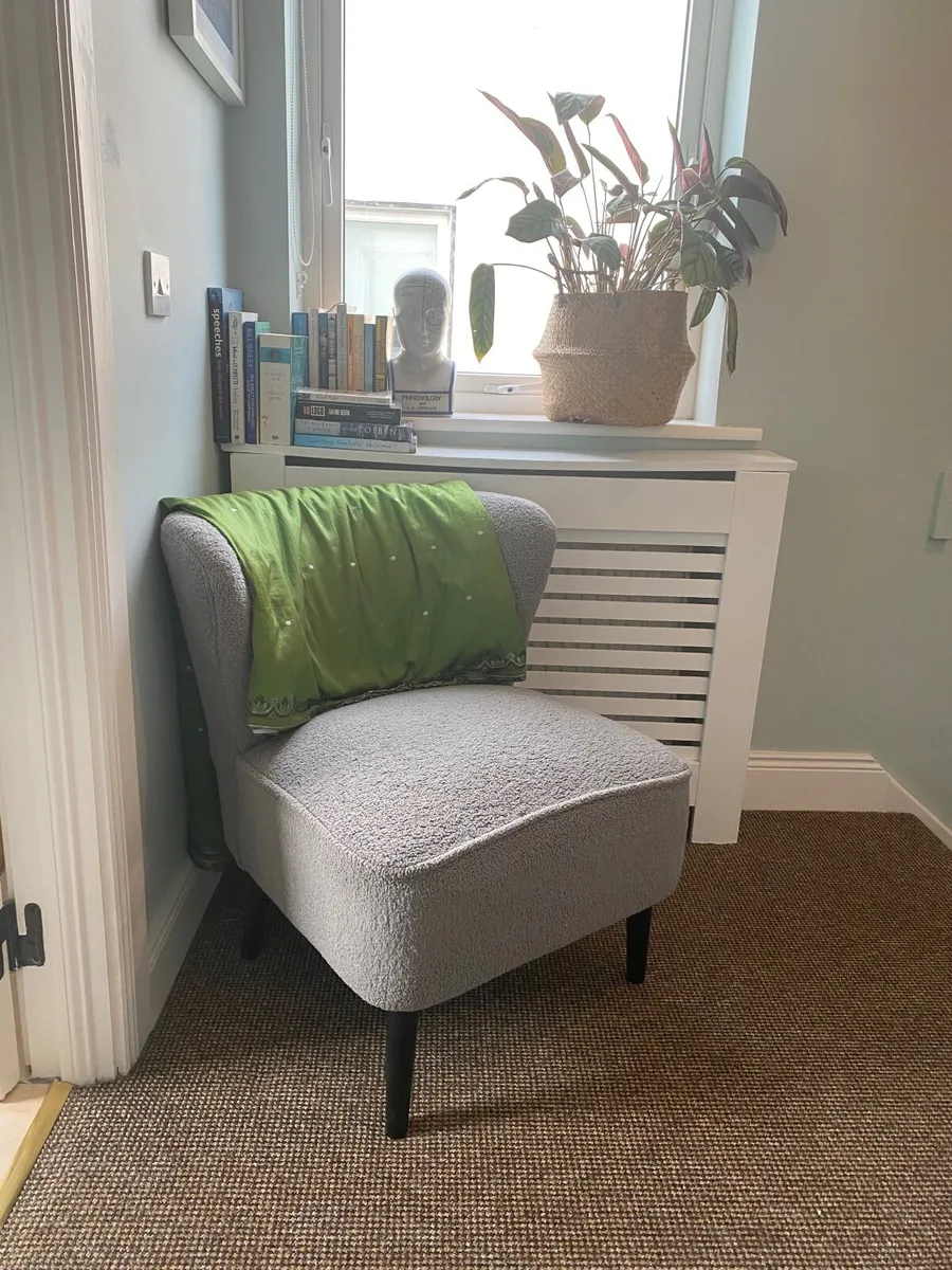 Occasional boucle CHAIR - Image 4