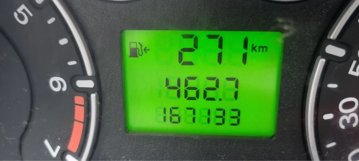 Ford fiesta lx - Image 3