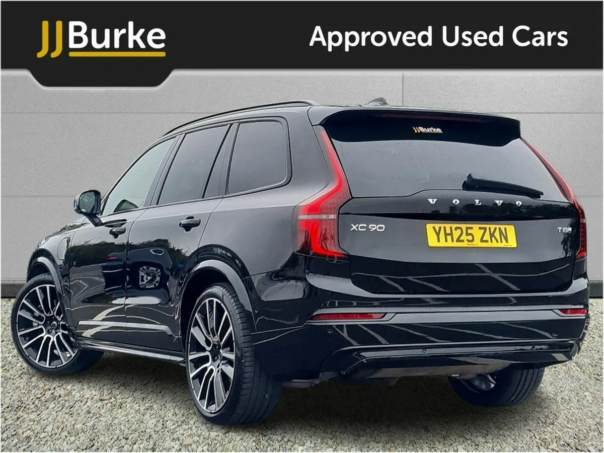 Volvo XC90 Ultra T8 PHEV AWD Auto Estate - Image 4