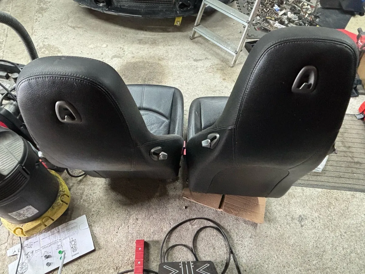 Porsche front seats - Image 3
