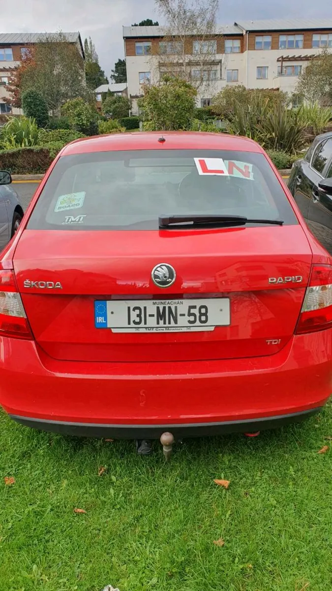 Skoda Rapid 2013 - Image 2