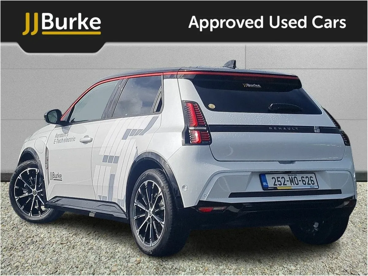 Renault 5 iconic 52kWh 150hp - Image 4