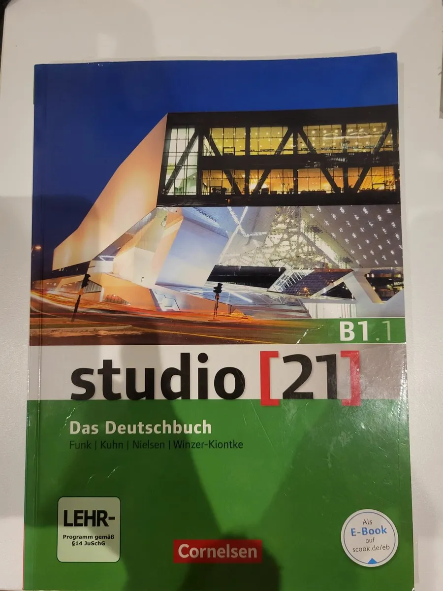 German study book - Das Deutschbuch Studio [21] B - Image 1