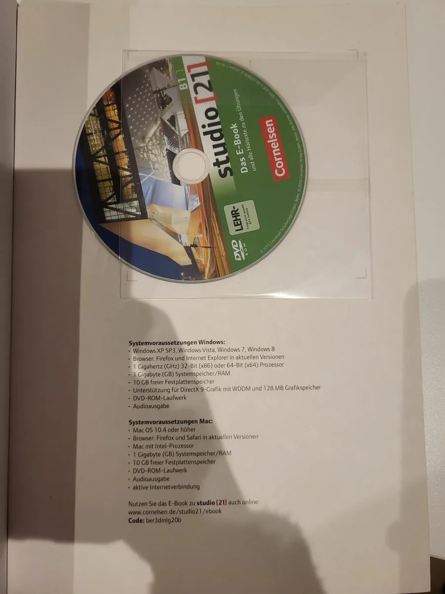 German study book - Das Deutschbuch Studio [21] B - Image 2