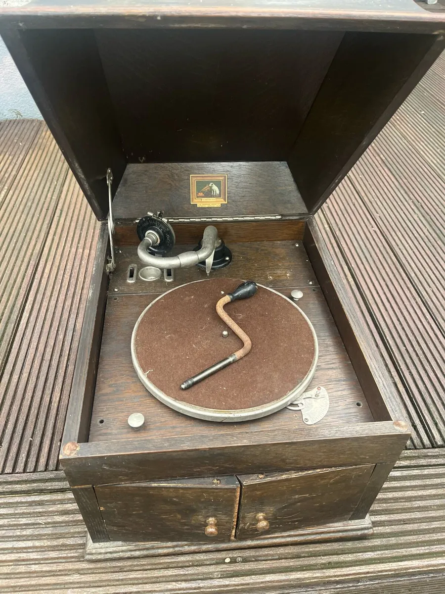 Vintage Wind Up Gramophones - Image 1