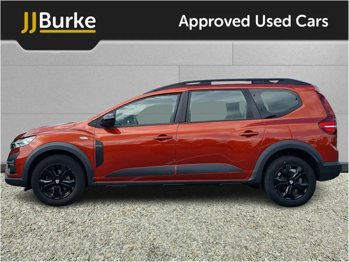 Dacia Jogger TCe 110 Extreme SE - Image 3