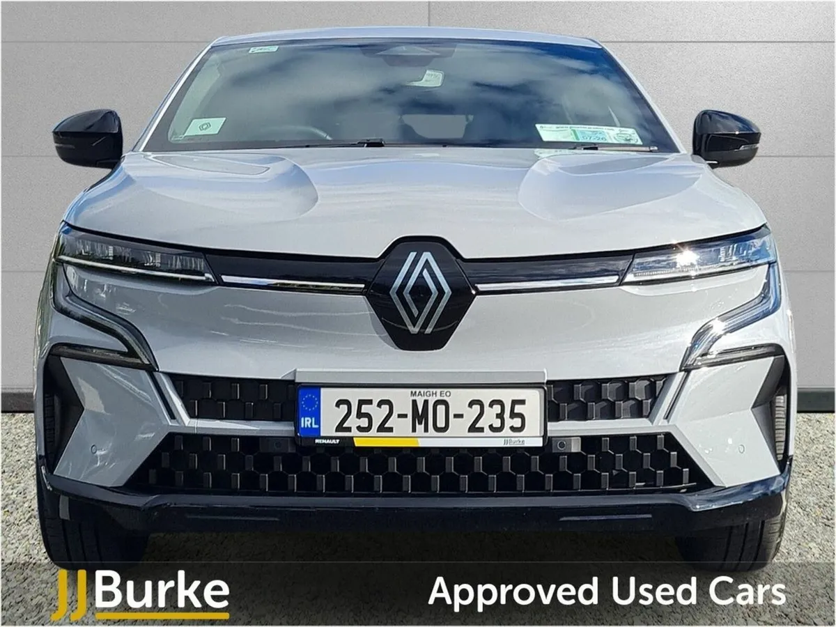 Renault Megane E-Tech MEGANE TECHNO EV60 220BHP  A - Image 2