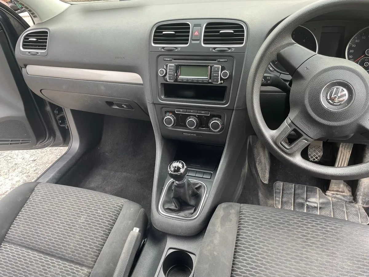 2009 Volkswagen Golf 1.6 Diesel - Image 2