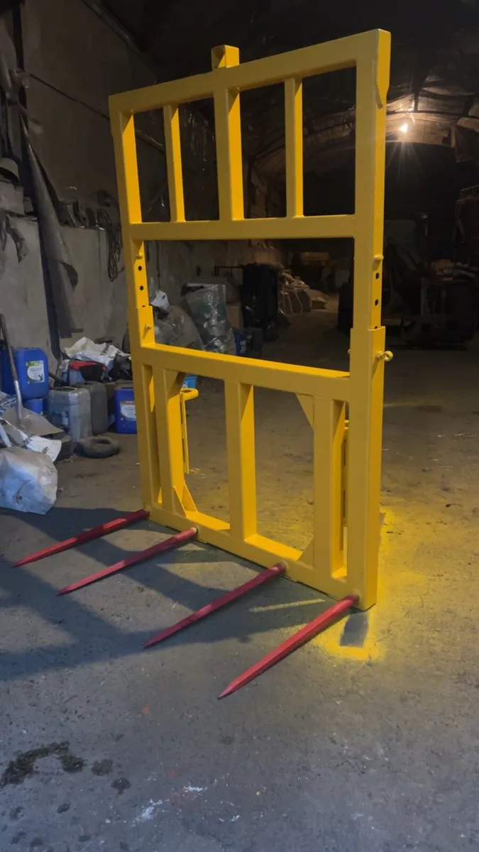 Bale spikes - Image 1