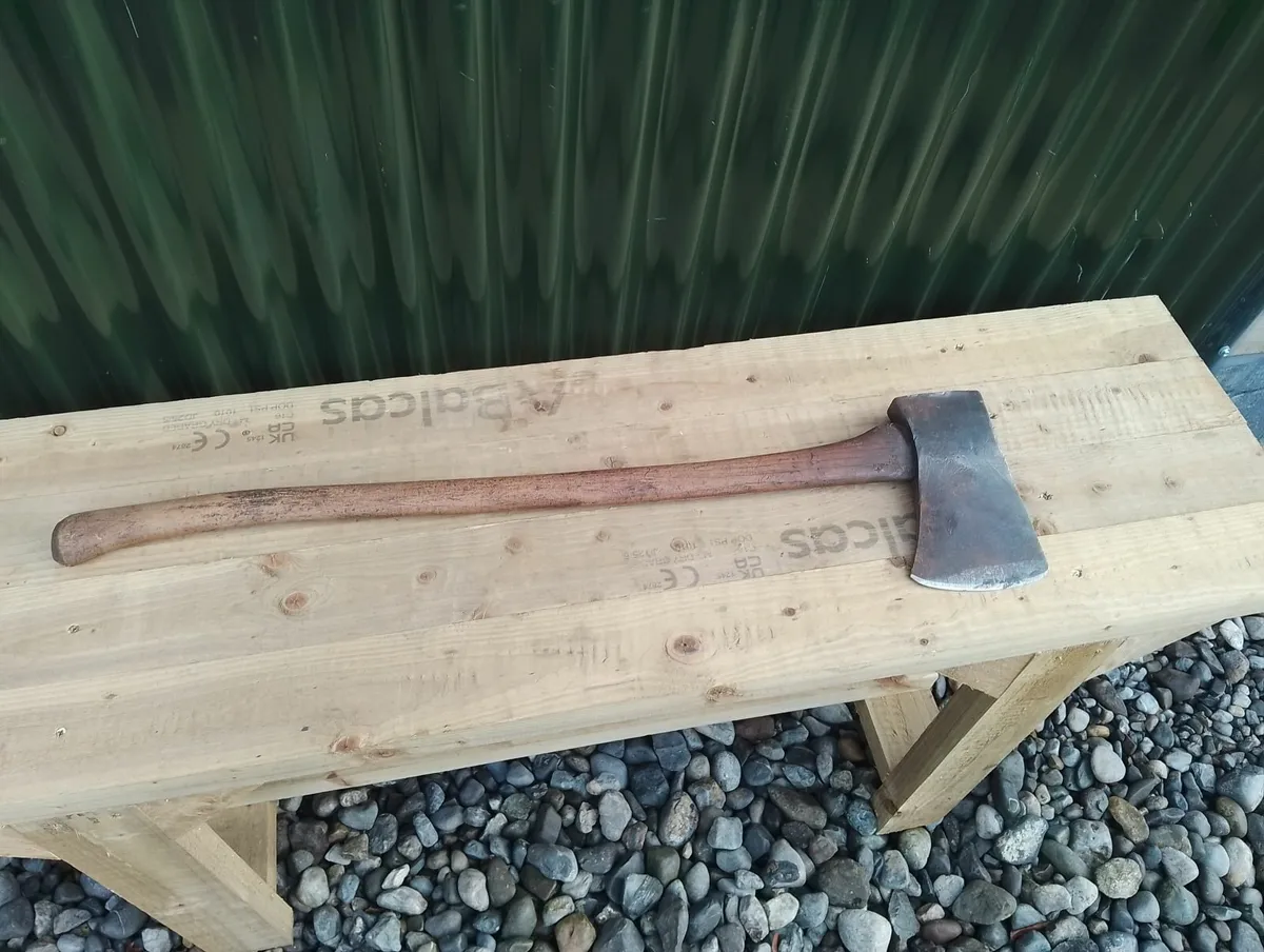 Axe - Image 2