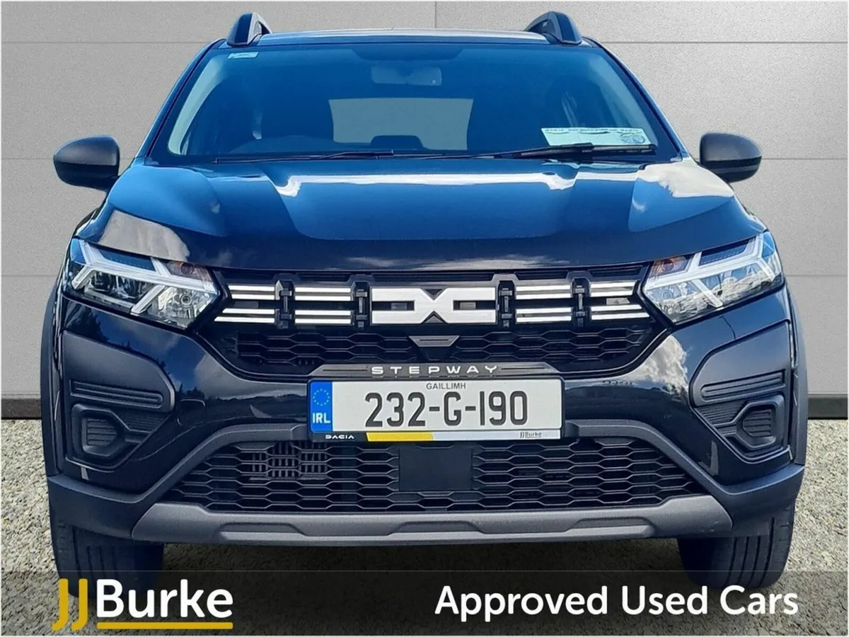 Dacia Sandero Stepway TCe 90 STEPWAY Essential - Image 2