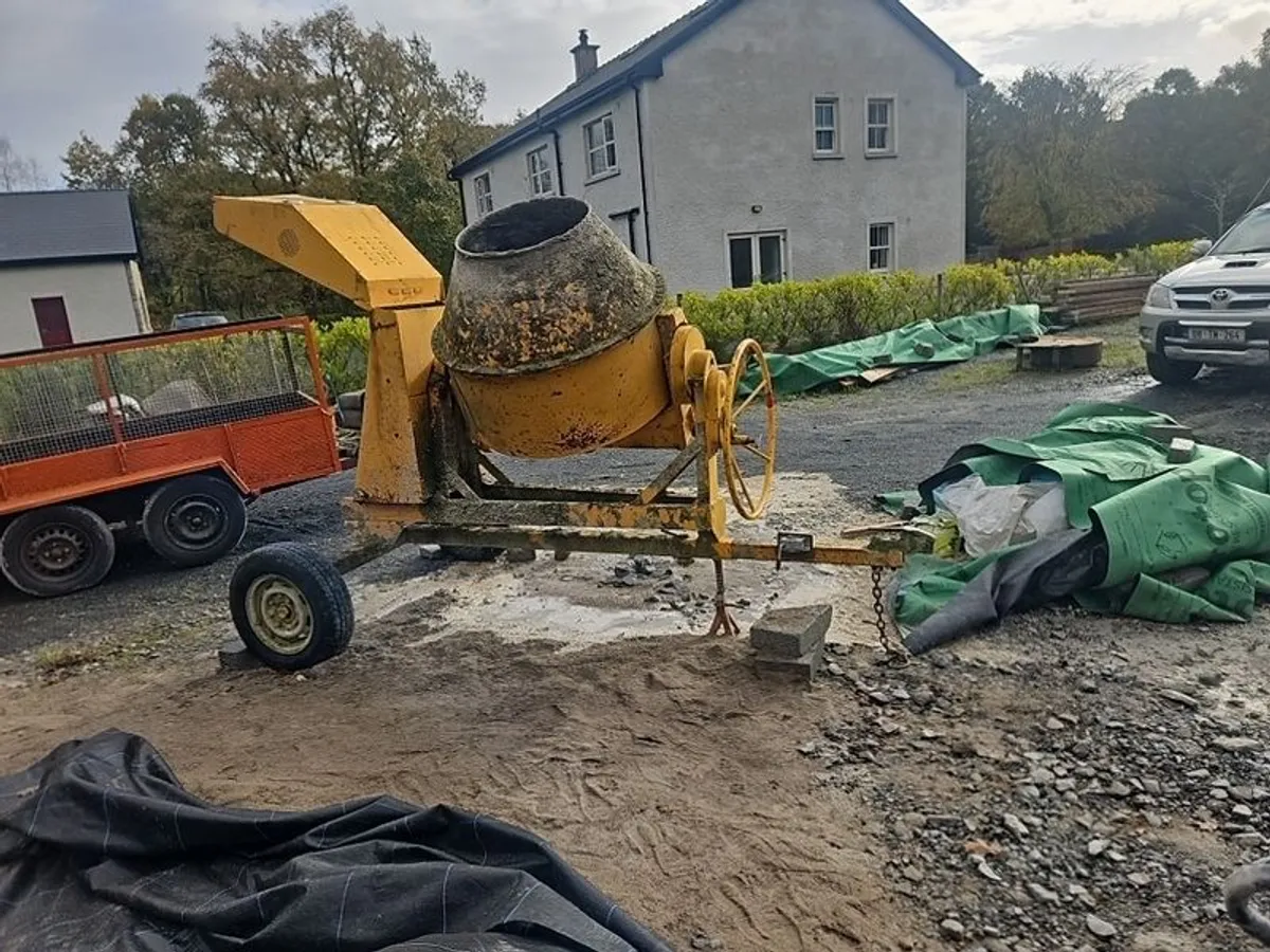 3 bag cement mixer on hitch - Image 3