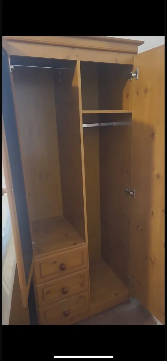 Wardrobe - Image 2