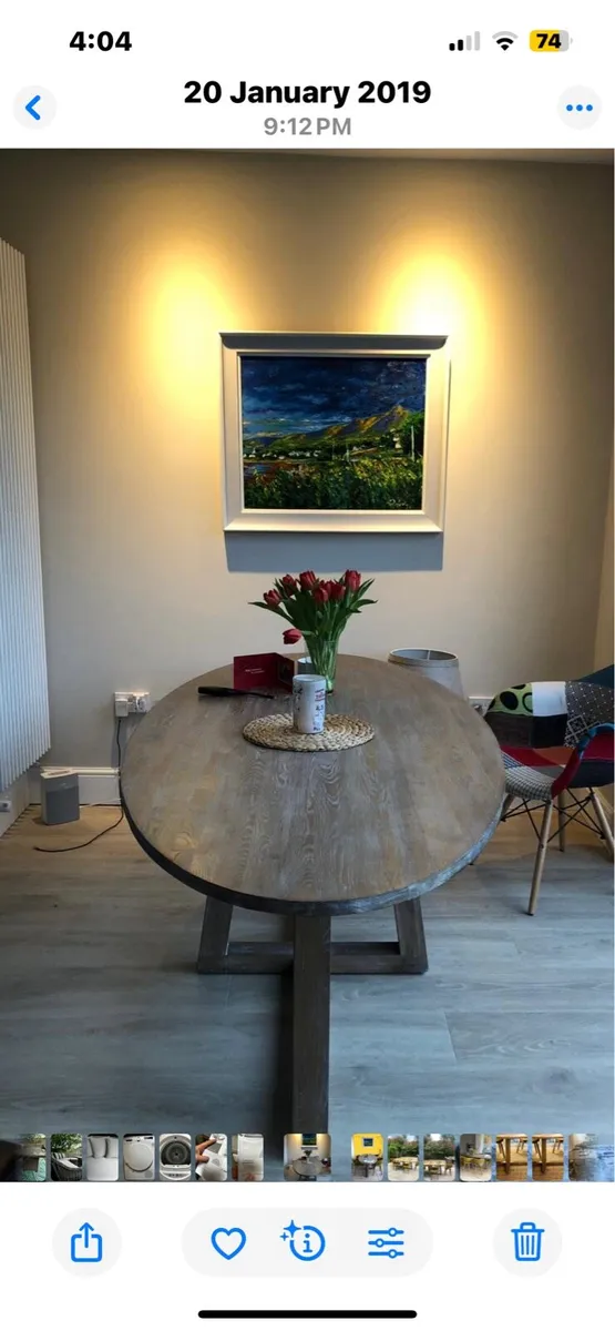 Dining table - Image 1