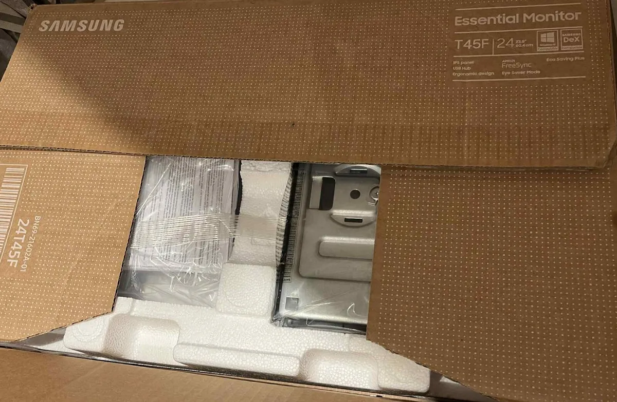 Samsung Essential Monitor 24"screen.  Brand new - Image 4