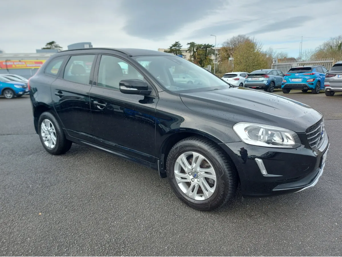Volvo XC60 D3 FWD ES 5DR - Image 4