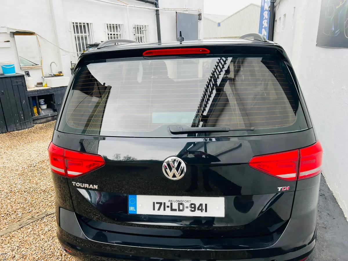 2017 Volkswagen Touran 1.6 Tdi Bluemotion - Image 4