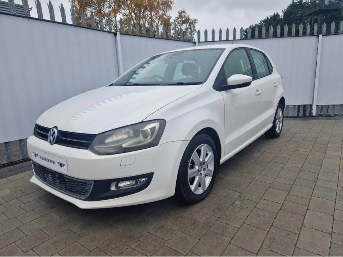 Volkswagen Polo 1.2 PETROL AUTO - Image 3