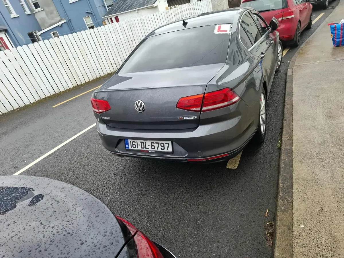 Volkswagen Passat 2016 - Image 4