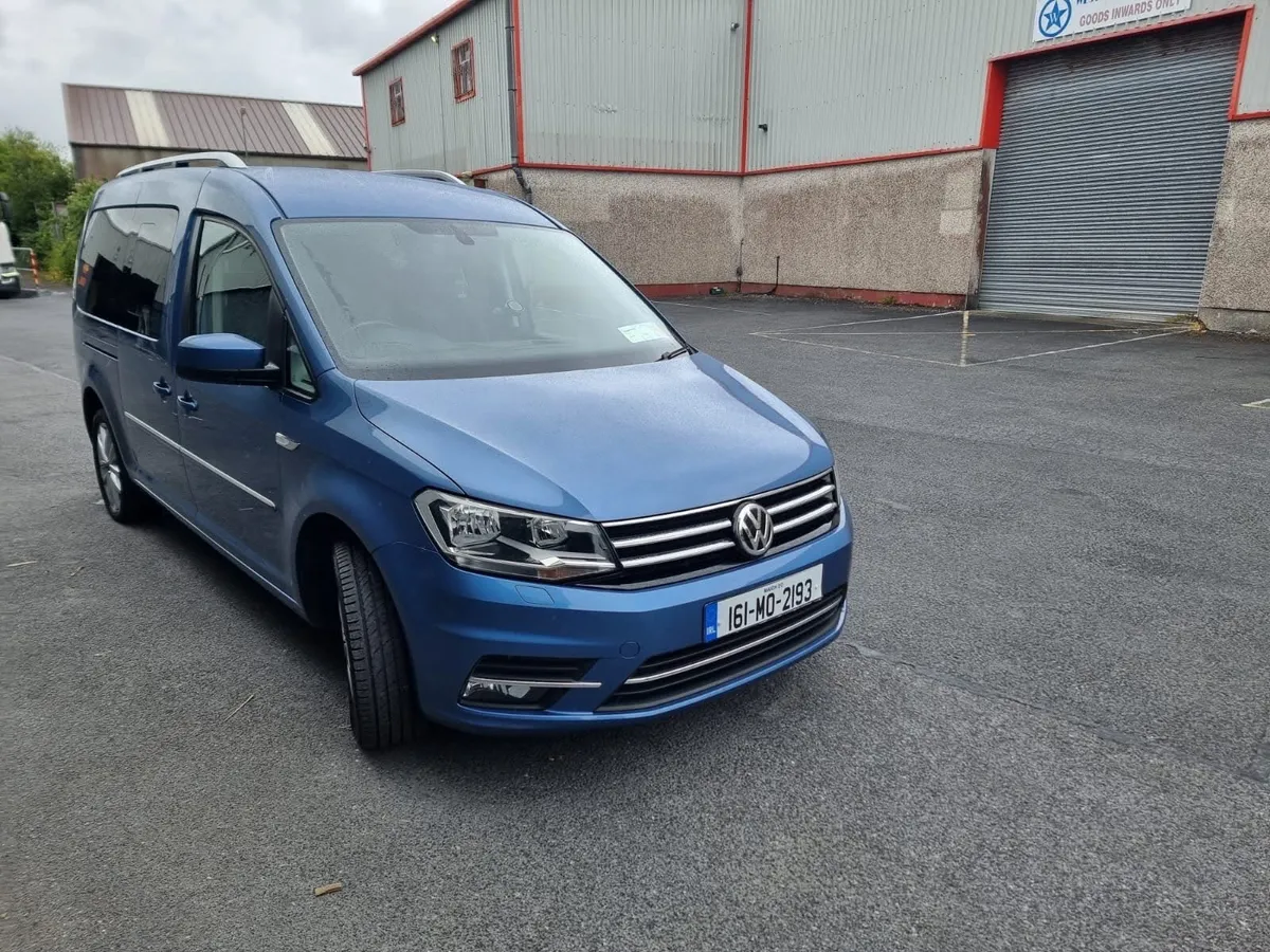 VW Caddy Maxi Life 7 Seater - Image 2