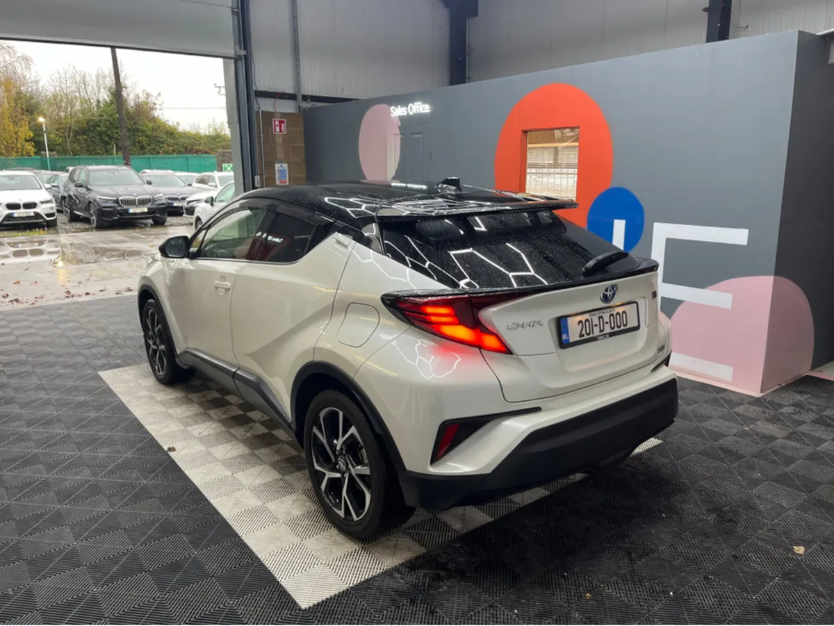 Toyota C-HR 2020 TOYOTA C-HR 1.8L HYBRID / 71K KMS - Image 4