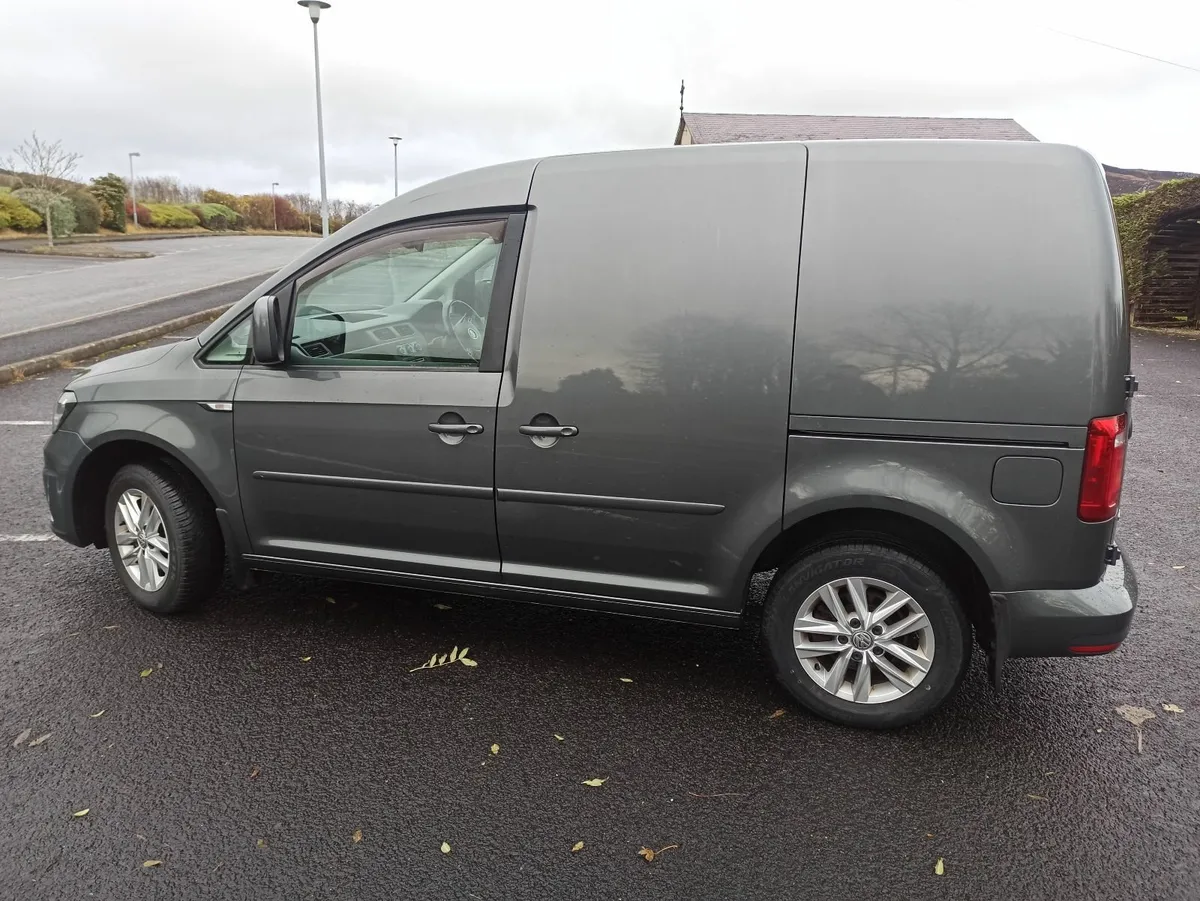 Volkswagen Caddy 2016 - Image 2