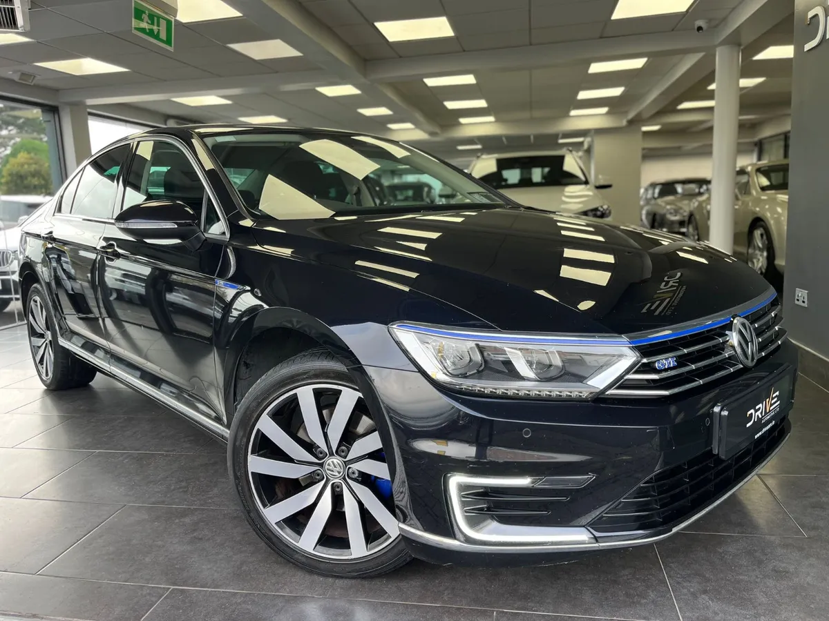 Volkswagen Passat 2018 1.4 GTE Hybrid - Image 3