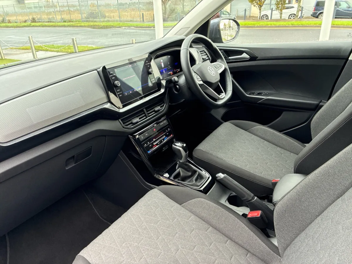 Volkswagen T-Cross EDITION75 1.0 D7F 116H - Image 3