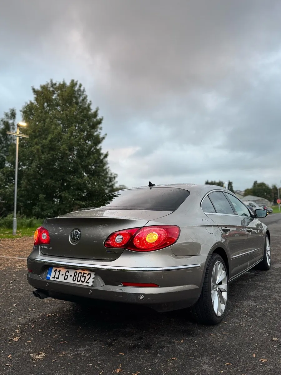Volkswagen CC 2.0 TDI (2011) - Image 2